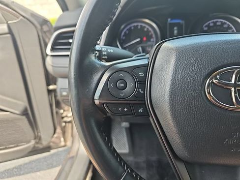 Used 2023 Toyota Camry SE FWD image 17