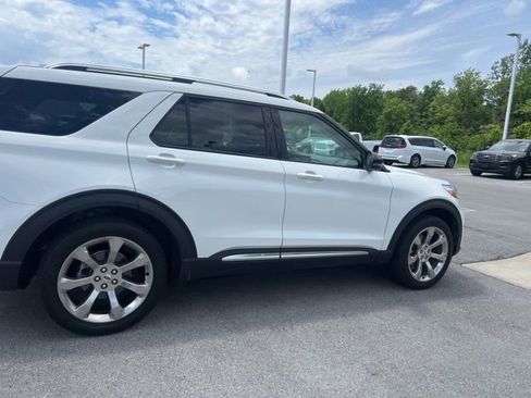 Used 2020 Ford Explorer Platinum AWD/4WD image 9