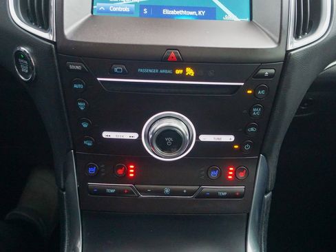 Used 2019 Ford Edge Titanium w/ Equipment Group 301A image 31