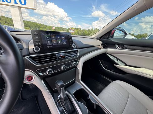 Used 2021 Honda Accord EX-L image 13