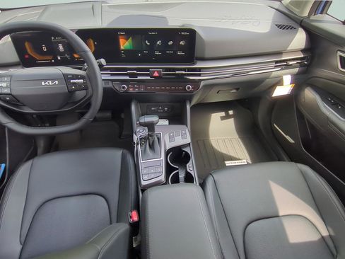 New 2026 Kia Sportage EX FWD image 12