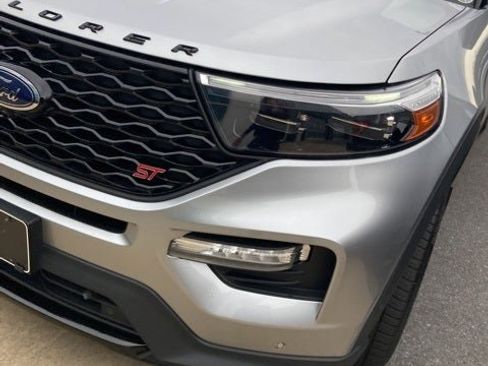 Used 2021 Ford Explorer ST w/ Equipment Group 401A image 4