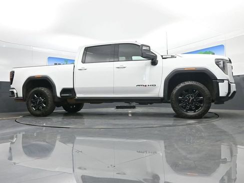 Used 2024 GMC Sierra 2500 AT4 w/ AT4 Premium Plus Package AWD/4WD image 22
