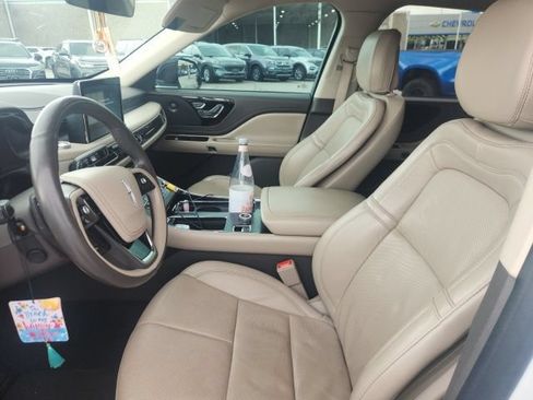 Used 2020 Lincoln Aviator Reserve w/ Elements Package Plus AWD/4WD image 5