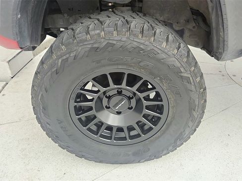 Used 2022 Toyota Tacoma SR5 image 28