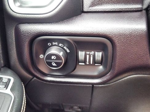 Used 2024 RAM 3500 Laramie AWD/4WD image 25