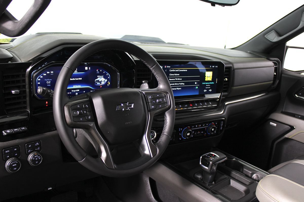 Used 2023 Chevrolet Silverado 1500 ZR2 w/ Technology Package AWD/4WD image 17