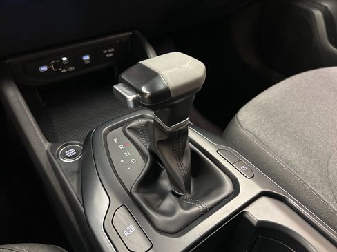 Used 2025 Kia K4 LXS image 22