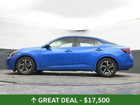 Used 2025 Nissan Sentra SV image 49