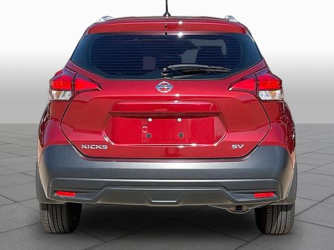 Used 2019 Nissan Kicks SV FWD image 6