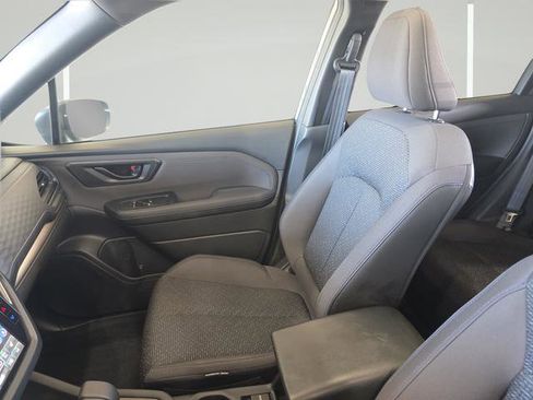 Used 2025 Subaru Forester Premium image 21