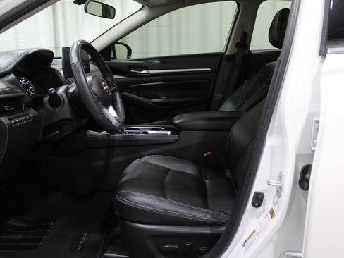 Used 2025 Nissan Altima 2.5 SL image 3