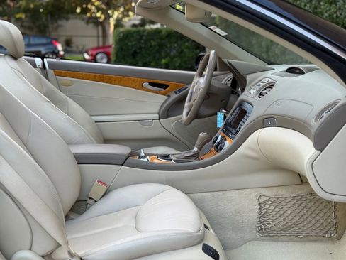 Used 2008 Mercedes-Benz SL 550 image 22