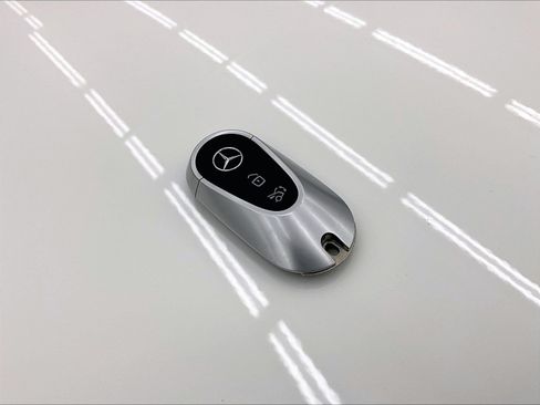 Certified 2023 Mercedes-Benz GLC 300 image 12