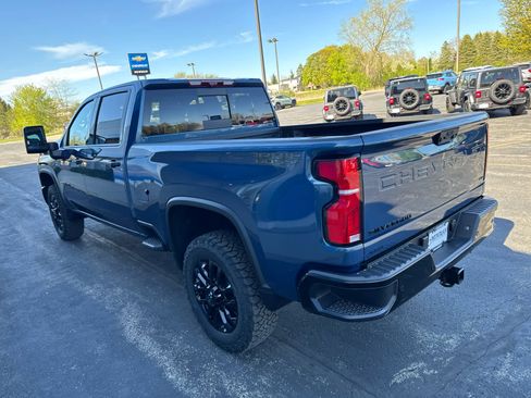 New 2026 Chevrolet Silverado 3500 LTZ w/ LTZ Plus Package AWD/4WD image 9