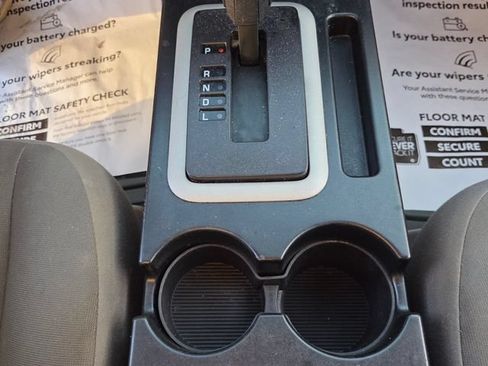 Used 2011 Ford Escape XLS w/ 102A Rapid Spec Order Code FWD image 17
