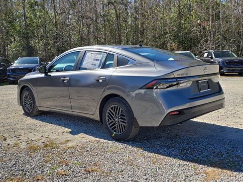 New 2026 Nissan Sentra SV w/ SV Convenience Package image 6