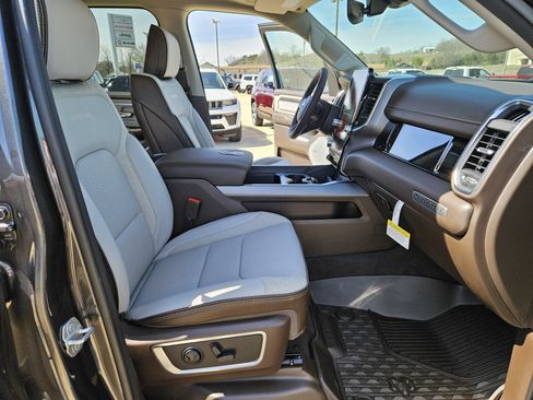 New 2026 RAM 1500 Laramie image 18