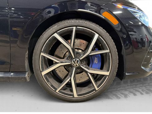 Used 2022 Volkswagen Golf R AWD/4WD image 52