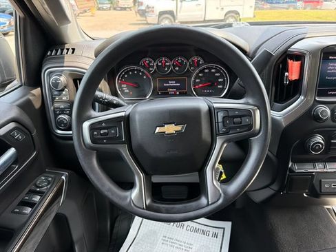 Used 2020 Chevrolet Silverado 1500 LT AWD/4WD image 16