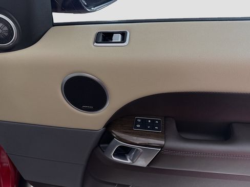 Used 2022 Land Rover Range Rover Sport HSE Silver Edition image 31