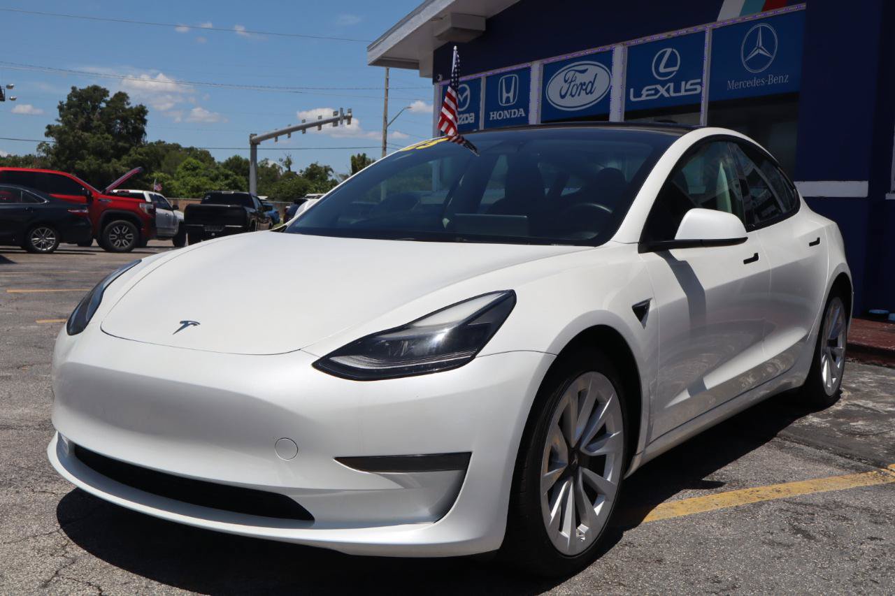 Used 2023 Tesla Model 3 Standard Range RWD image 7