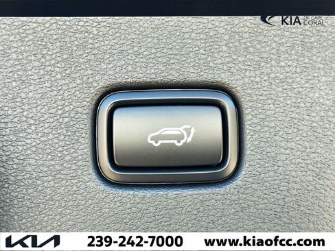 New 2026 Kia Sportage EX w/ EX Panorama Roof Package image 13