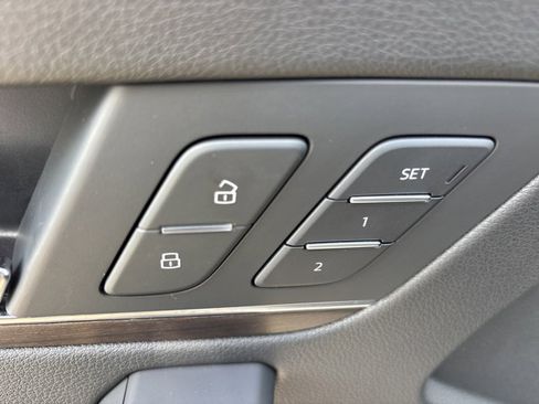 Used 2025 Audi Q5 2.0T Premium Plus w/ Premium Plus Package image 23