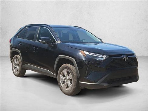 Used 2025 Toyota RAV4 XLE FWD image 3