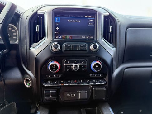 Used 2021 GMC Sierra 2500 Denali w/ Denali Ultimate Package AWD/4WD image 35