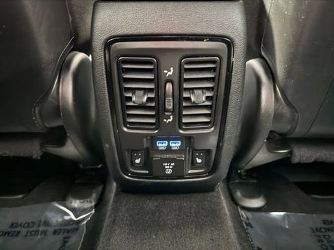 Used 2025 Dodge Durango R/T AWD/4WD image 17