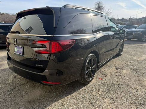 Used 2024 Honda Odyssey Sport image 6
