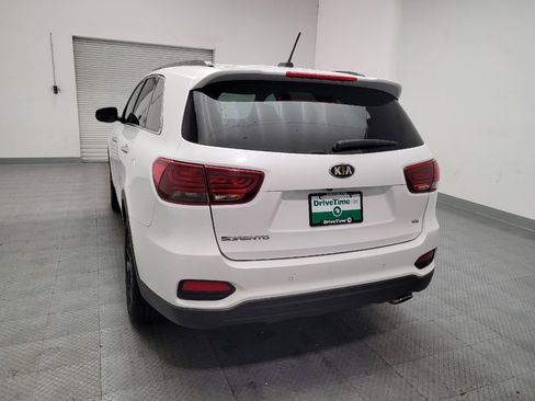Used 2020 Kia Sorento S FWD image 6