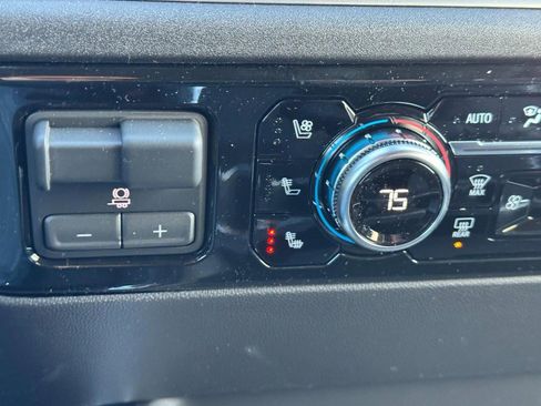 New 2026 GMC Sierra 2500 SLT w/ SLT Premium Package image 21