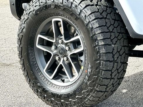 New 2026 Jeep Gladiator Mojave image 11