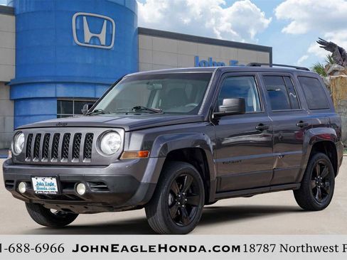 Used 2015 Jeep Patriot Sport image 1