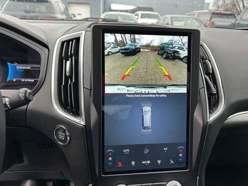 Used 2024 Ford Edge Titanium AWD/4WD image 15