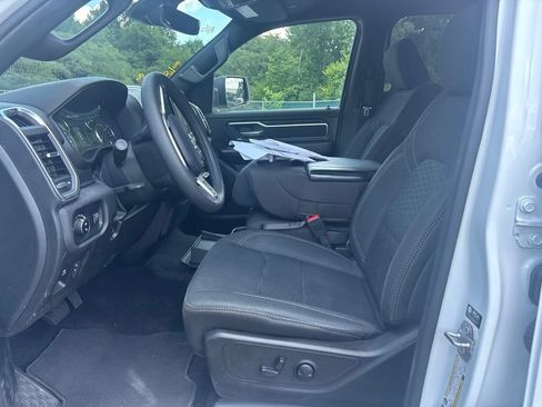Used 2025 RAM 1500 Big Horn AWD/4WD image 11