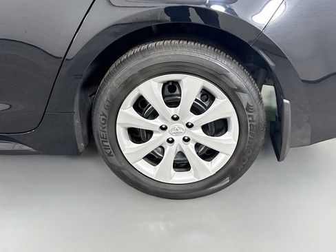 Certified 2025 Toyota Corolla LE FWD image 29