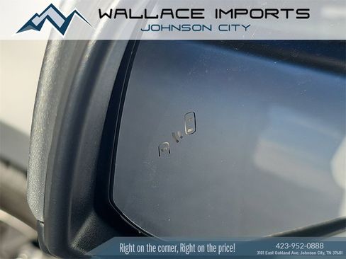 Used 2021 Toyota Sienna XLE image 22