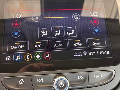 Used 2025 Chevrolet Malibu LT FWD image 28