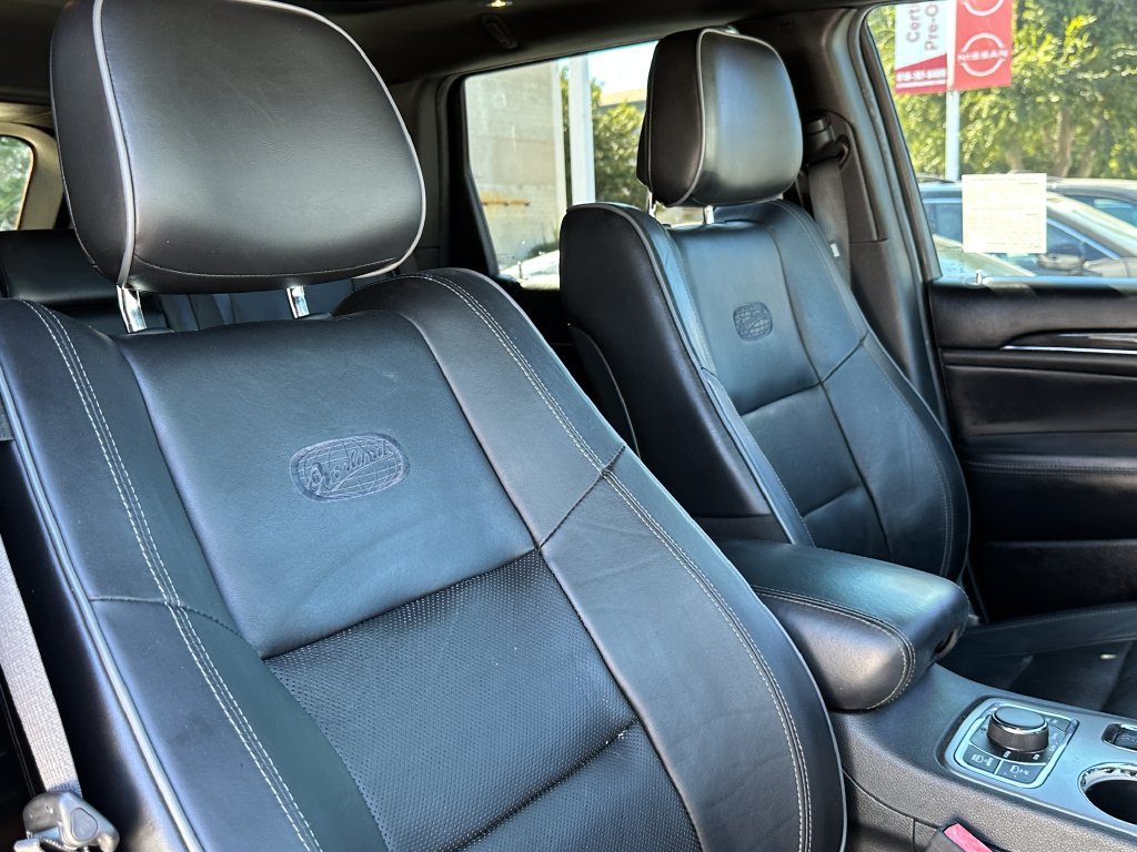 Used 2019 Jeep Grand Cherokee Overland AWD/4WD image 15