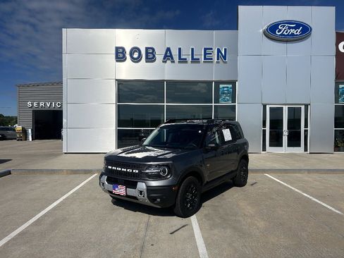 Used 2025 Ford Bronco Sport Badlands AWD/4WD image 1