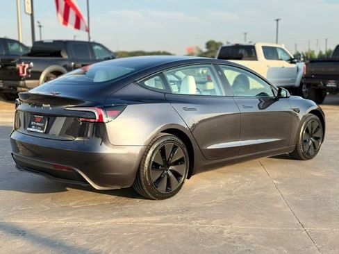 Used 2024 Tesla Model 3 Standard Range RWD image 2