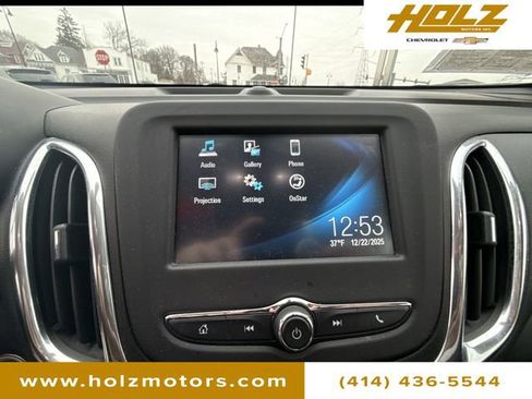 Used 2018 Chevrolet Equinox LT image 14