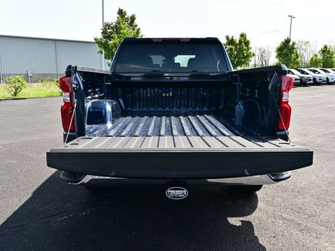 Used 2023 Chevrolet Silverado 1500 LT AWD/4WD image 11