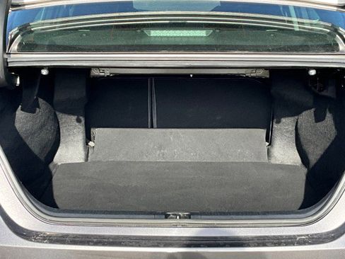 Used 2019 Toyota Camry LE image 26