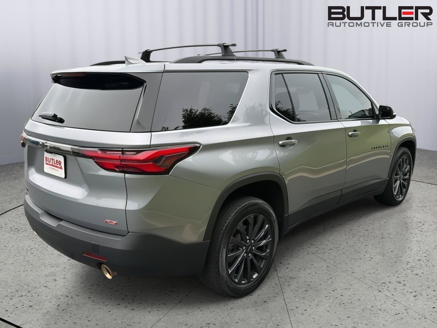 Used 2023 Chevrolet Traverse RS w/ LPO, Floor Liner Package FWD image 6