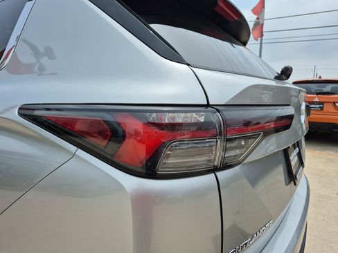 New 2026 Mitsubishi Outlander ES FWD image 69
