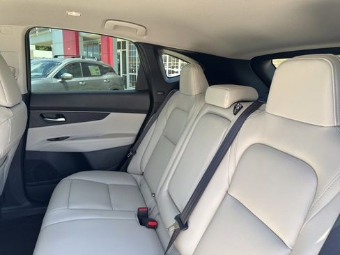 New 2025 Nissan Murano SV image 17